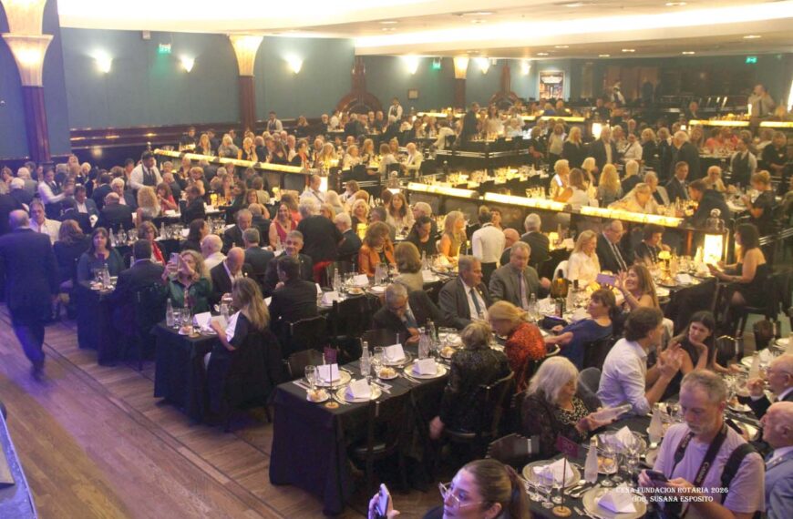 Más de 530 personas participaron de la Cena Anual de Fundación Rotaria del Distrito 4895